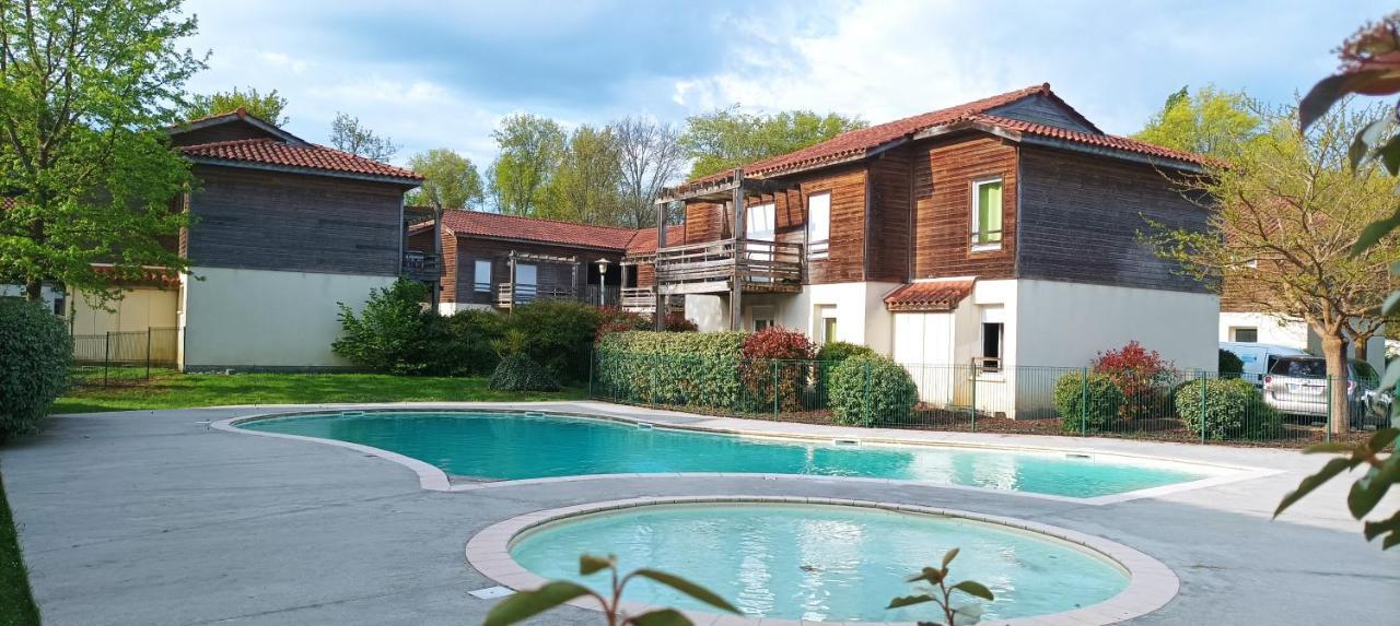 Les Terrasses Du Piscine M65 Apartment