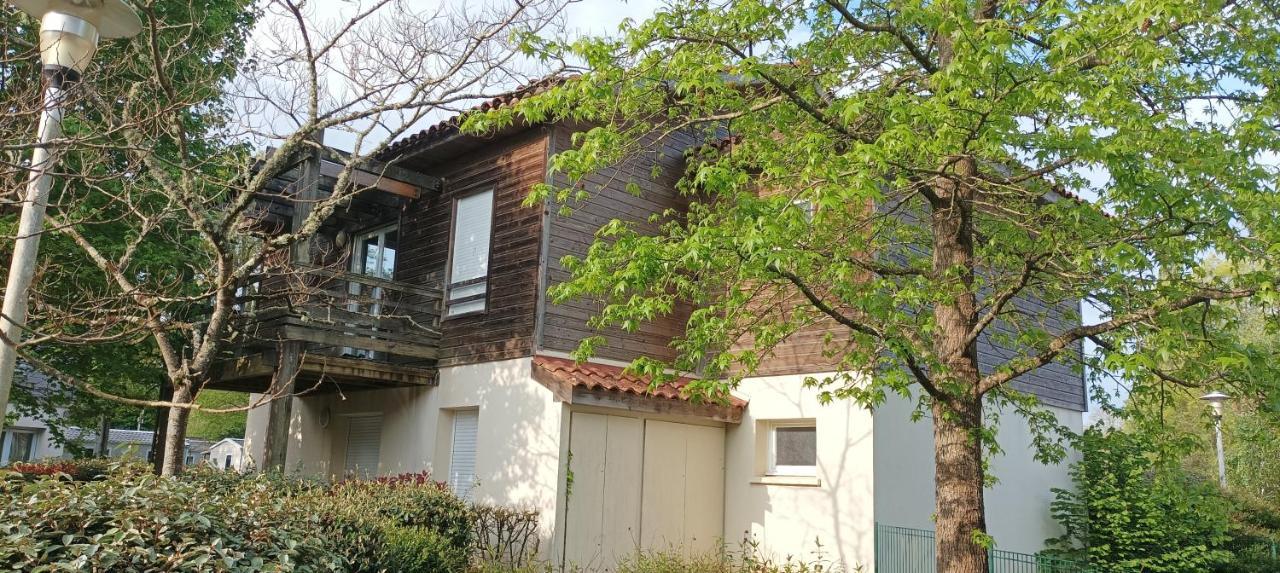 Les Terrasses Du Piscine M65 * Aureilhan (Landes)